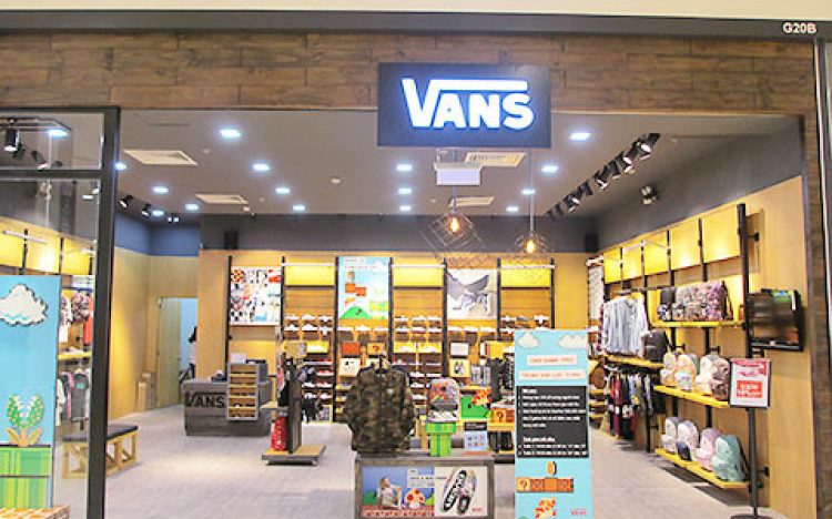 vans store in vietnam